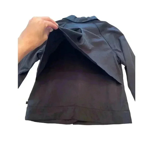 Lululemon Women’s Soft Summer Jacket Size 10 - Picture 9 of 11